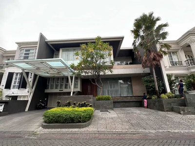 Rumah Minimalis Modern di Pakuwon Indah Villa Bukit Regency