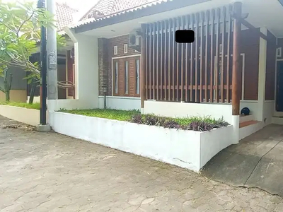 Rumah PALAGAN Dekat Kampus UGM, Yogyakarta