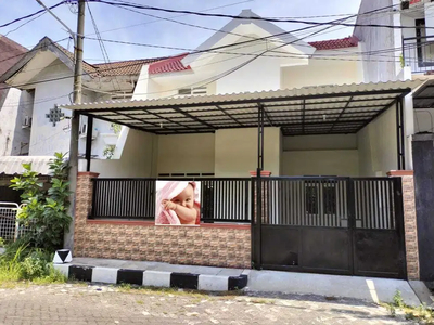 Rumah Strategis Murah Siap Huni Dua Lantai Dekat Tol Rungkut Surabaya