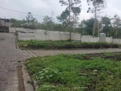 SHM lokasi tenang samping kebun teh