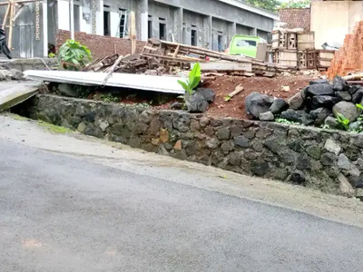 Tanah kavling siap bangun dekat unnes pinggir jalan