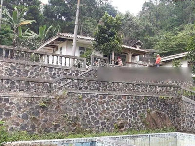 Villa Murah di Megamendung