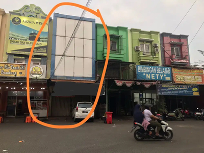 Disewa Ruko di Boulevar Hijau Kota Harapan Indah, Bekasi