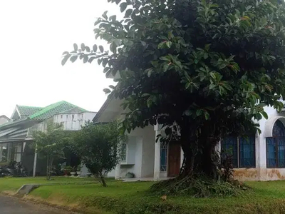 Disewakan Rumah nyaman tengah kota 2 Menit ke Hotel Java Heritage