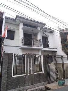 Rumah 2 Lantai Di Jl H Mairin Ulujami Jakarta Selatan