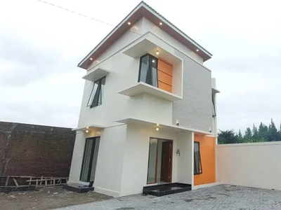 Rumah Baru 2 Lantai Siap Huni Dekat Gedung Maducandhya Madukismo