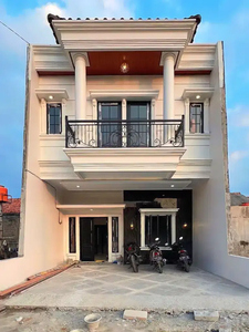 Rumah Baru Modern Dalam Cluster Dekat Aeon Di Tanjung Barat Jaksel