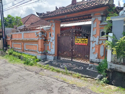 Rumah Jual Di Jalan Nuansa Kori Ubung Kaja Denpasar Utara yang Klasik