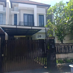 Rumah Lantai 2 Di Jalan Tukad Batanghari Renon Denpasar