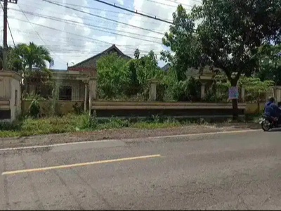 Rumah Luas 1100 Pinggir Jalan Raya Provinsi