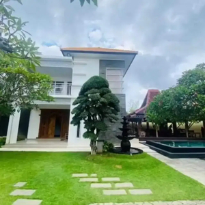 Rumah Semi Villa Di Denpasar Selatan