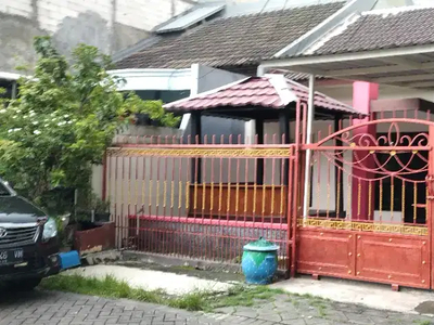 Rumah tengah kota Sidoarjo