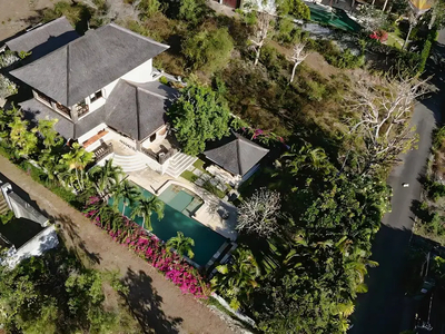 Tanah Bonus Villa Full Furnish Tundung Penyu Ungasan Bali