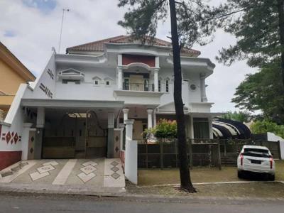 Rumah Mewah Kawasan Elite Perumahan Riverside Dekat Exit Toll