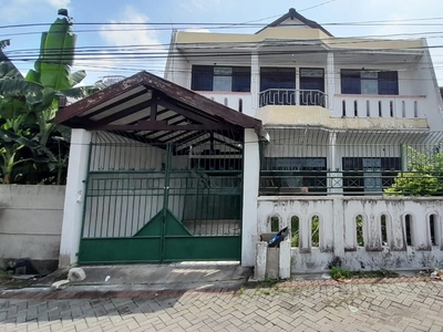 Rumah Luas Pradah Permai Surabaya Strategis Dekat Pusat Perbelanjaan