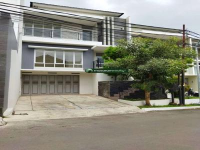 Rumah Baru, Modern Lux di Komplek Budisari, Setiabudi, Bandung Utara