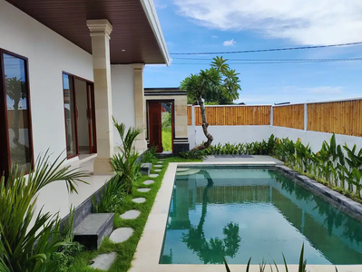 BL 111 For rent beautiful villa near beach in batu bolong canggu bali