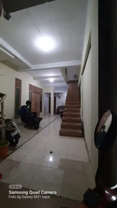 Di jual kost kost an dan rumah induk di Matraman Jakarta Timur