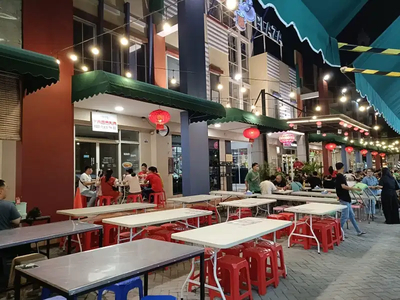 Di jual Ruko food plaza hadap jalan raya pik 1