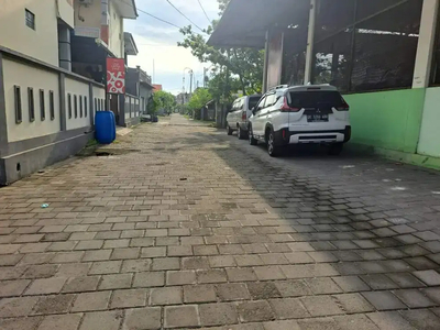 Di jual tanah isi bangunN gk terhtung