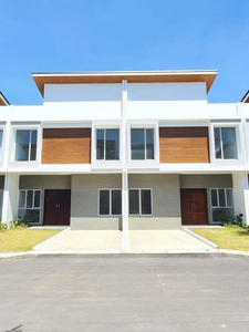 Dijual Rumah 2 lantai Azure Bay, Batam Center