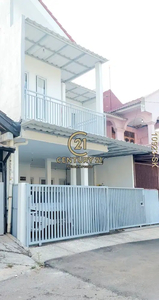 Dijual Rumah 2 Lantai Sudah Renovasi Di Villa Bintaro Jombang