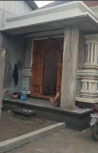 Dijual rumah baru di jalan Tukad Badung Renon