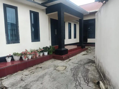 Dijual rumah, bisa untuk usaha kos-kosan