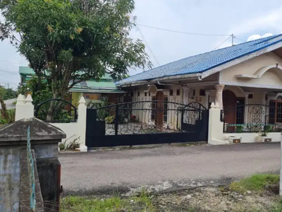 Dijual Rumah Jl Tegal sari ujung Pekanbaru