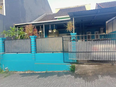 Dijual rumah lokasi strategis perum Kartini residence