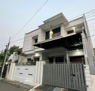 DiJual Rumah Modern Minimalis di Tebet