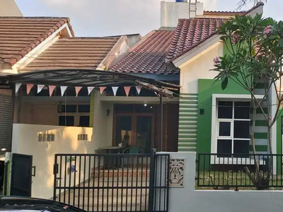 Dijual Rumah posisi depan Taman Lokasi Strategis Area Ciputat Timur