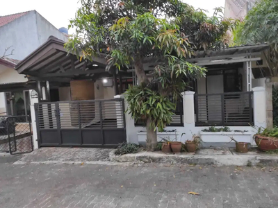 Dijual rumah seken siap huni di Griya Cinere Depok bisa KPR J-18127