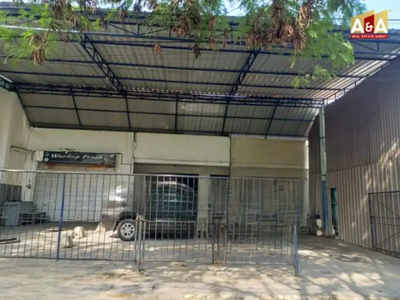 Dijual rumah usaha di wilayah Surabaya Timur, di Kedung Tarukan