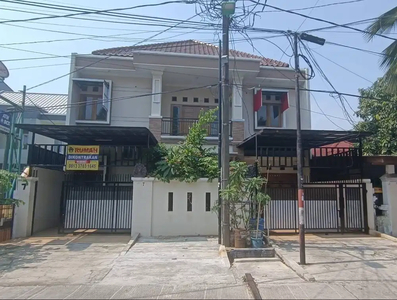 Dikontrakan Rumah (Lantai 2)