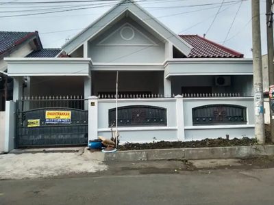 Dikontrakkan Rumah dekat Bandara Ahmad Yani