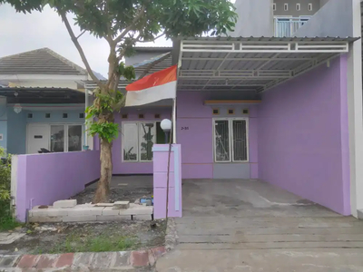 Dikontrakkan Rumah Lokasi Strategis Perumahan Taman Dhika, Sidoarjo