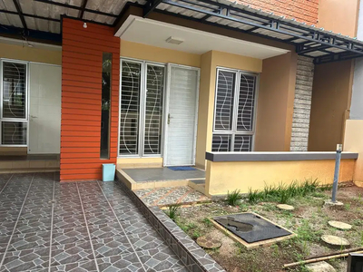 Disewakan cepat Rumah di Cluster Ifolia Harapan Indah, Bekasi