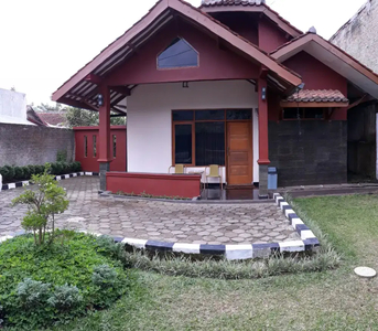 Disewakan /Dijual Rumah / Villa / Homestay