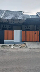 Disewakan Rumah Siap Huni Lokasi Strategis area Galaxy Bekasi