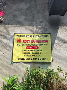 KOST PUTRA ATAU PUTRI LOKASI STRATEGIS