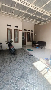 LINGKUNGAN TENANG Rumah Puri Indah Lestari Dekat Pusat Kota Sidoarjo