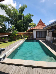 MM 250 For rent modern villa di kawasan wisata padonan canggu bali