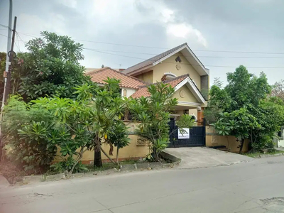 Rumah 2 Lantai Cocok To R. Tinggal, Kost ,& Office Pinggir Jalan