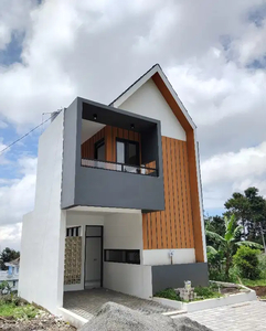 Rumah 2 Lantai Rumah Vila Investasi di Lembang Bandung SHM