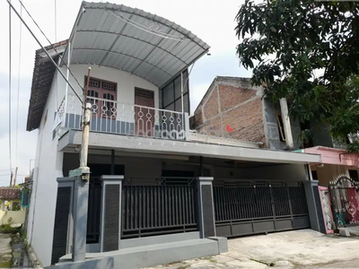 Rumah 2 lantai siap huni dekat Kampus Akfis Colomadu