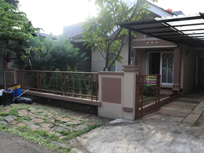 Rumah Asri di Kencana Loka BSD (hny 5 mnt ke Stasiun KA/toll JORR)