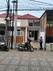 Rumah baru di Rungkut Surabaya