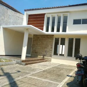 Rumah Baru Gres Di Wisma Lidah Kulon Wiyung Dekat Pakuwon Surabaya