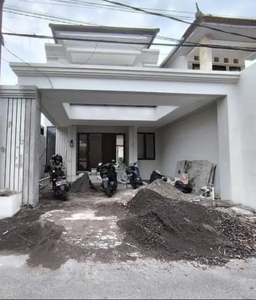 Rumah baru lantai 2 semi villa di kawasan sanur kauh denpasar